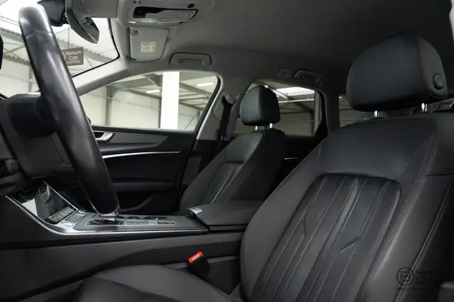Audi A6 view 11