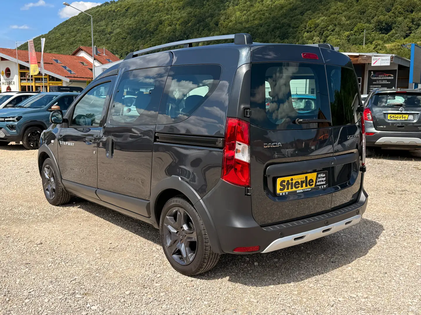 Dacia Dokker TCe 115 Stepway Gris - 2