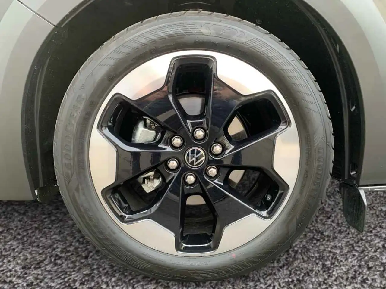 Volkswagen T7 Caravelle PanAmericana 4M Lang 9-S*AHK*PANO*NAV 4