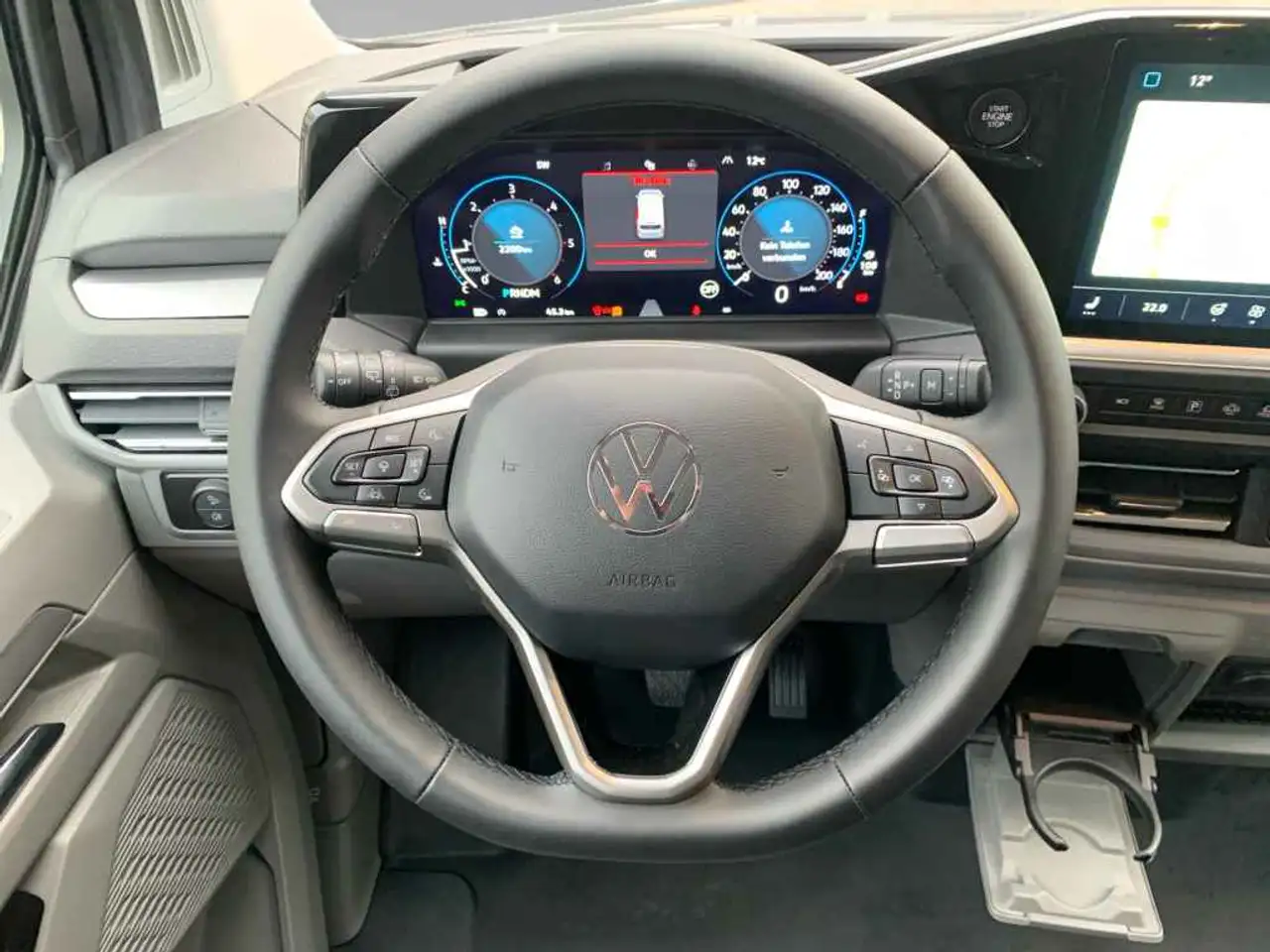 Volkswagen T7 Caravelle PanAmericana 4M Lang 9-S*AHK*PANO*NAV 12