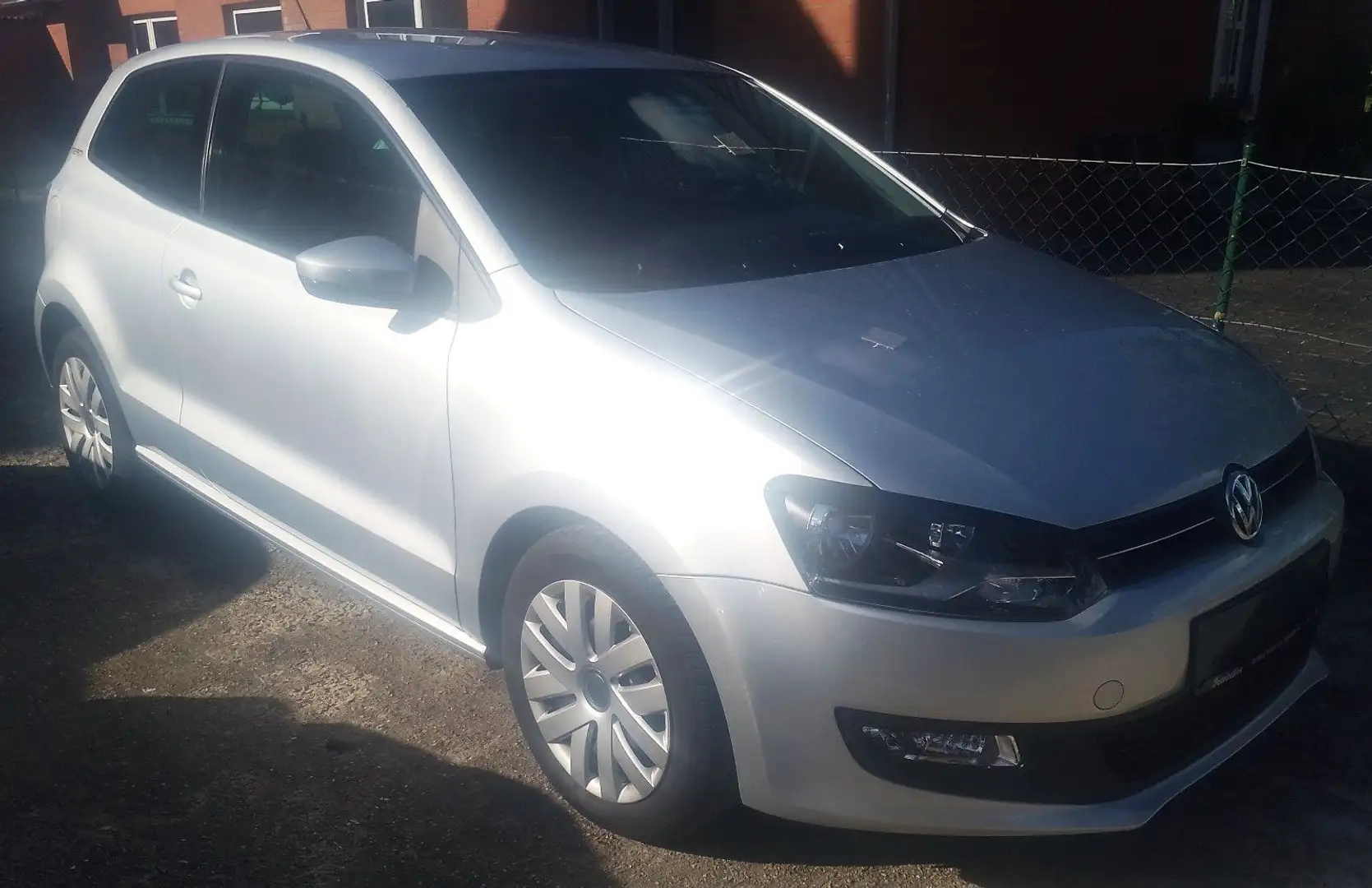 Volkswagen Polo Highline Silber - 1