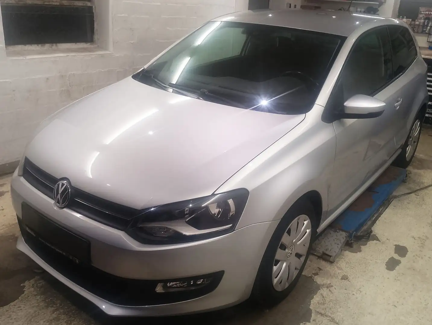 Volkswagen Polo Highline Silber - 2
