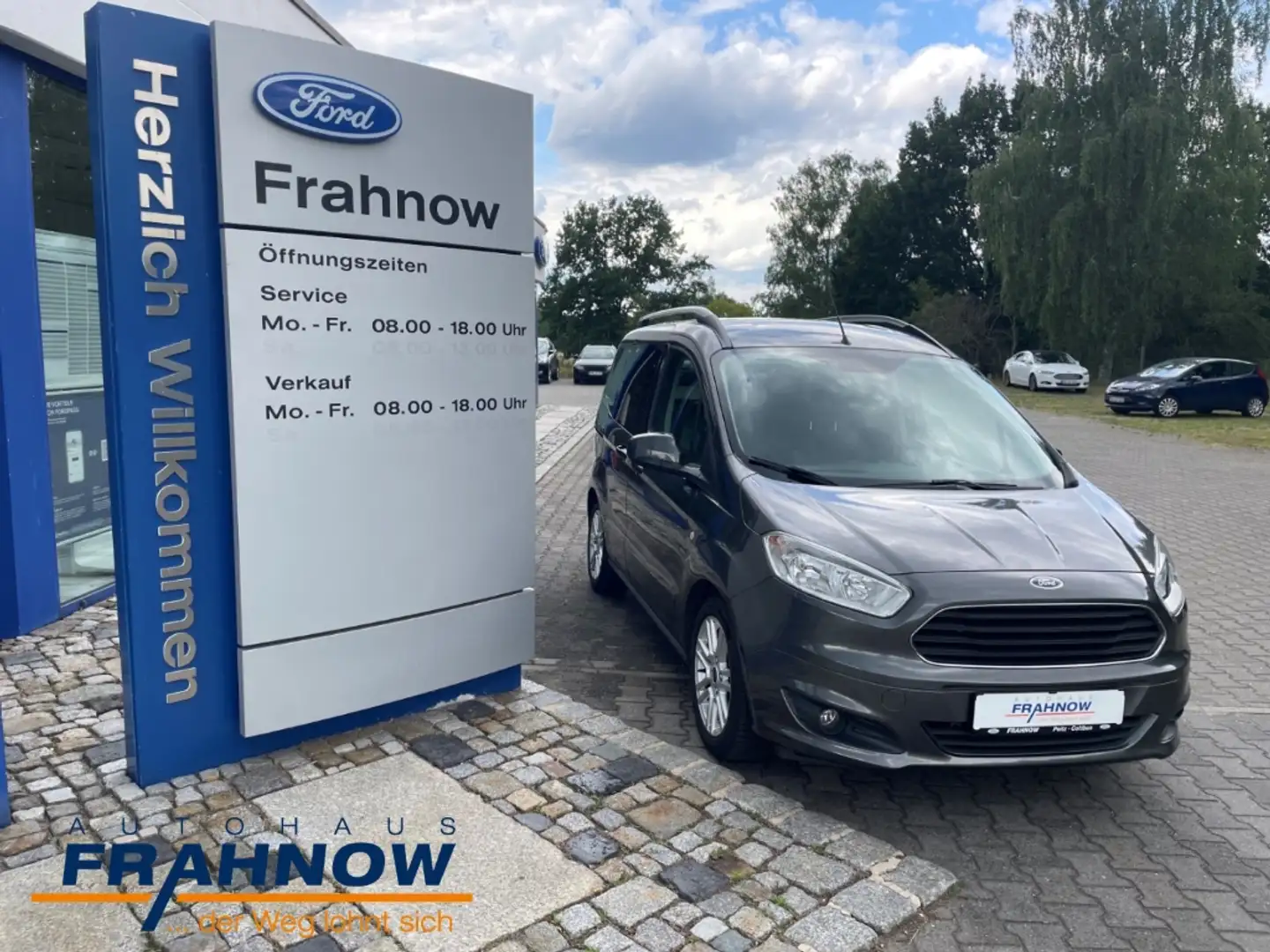 Ford Tourneo Courier 1.0 EcoBoost Titanium WiPa Klimaaut. Grau - 2