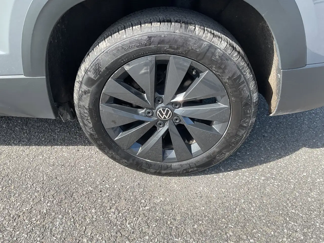 Volkswagen Taos снимка Volkswagen Taos