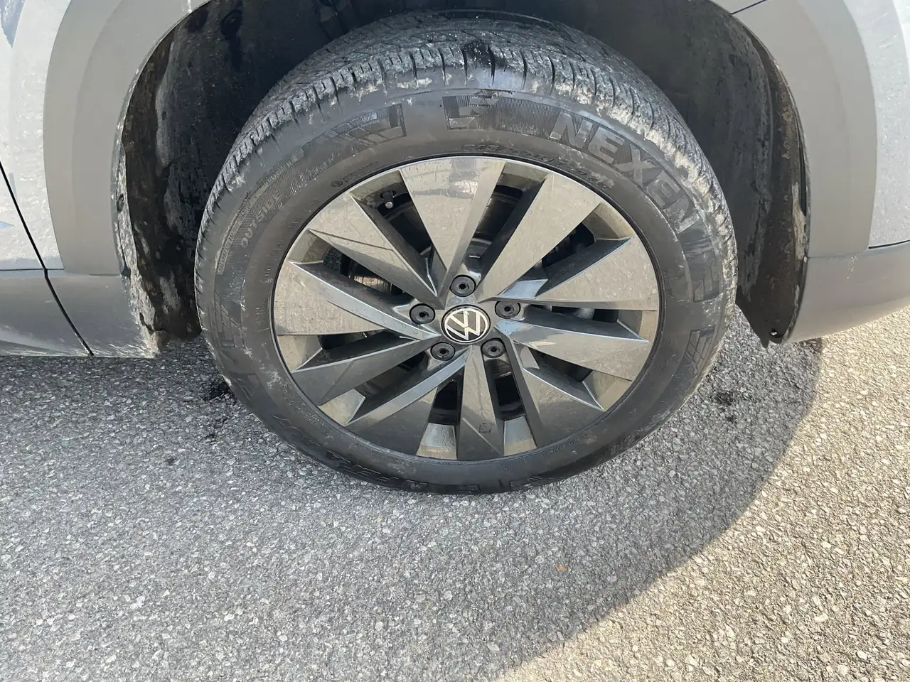 Volkswagen Taos снимка Volkswagen Taos
