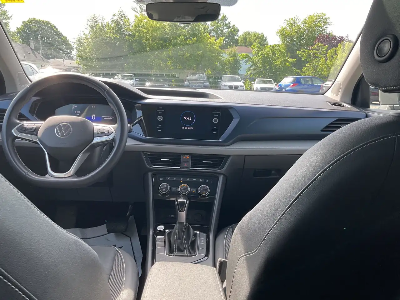Volkswagen Taos снимка Volkswagen Taos