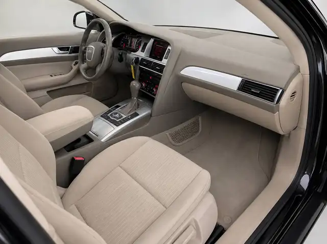 Audi A6 view 14