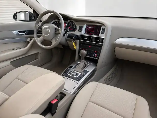 Audi A6 view 13