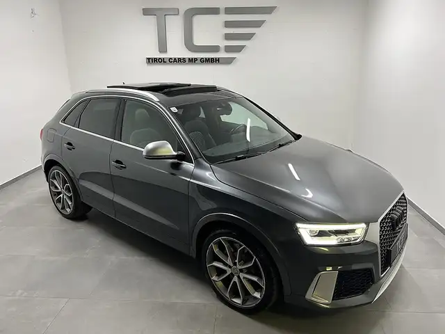 Audi RS Q3 2,5 TFSI quattro S-tronic, Pano, RS Sitze, AHK,...