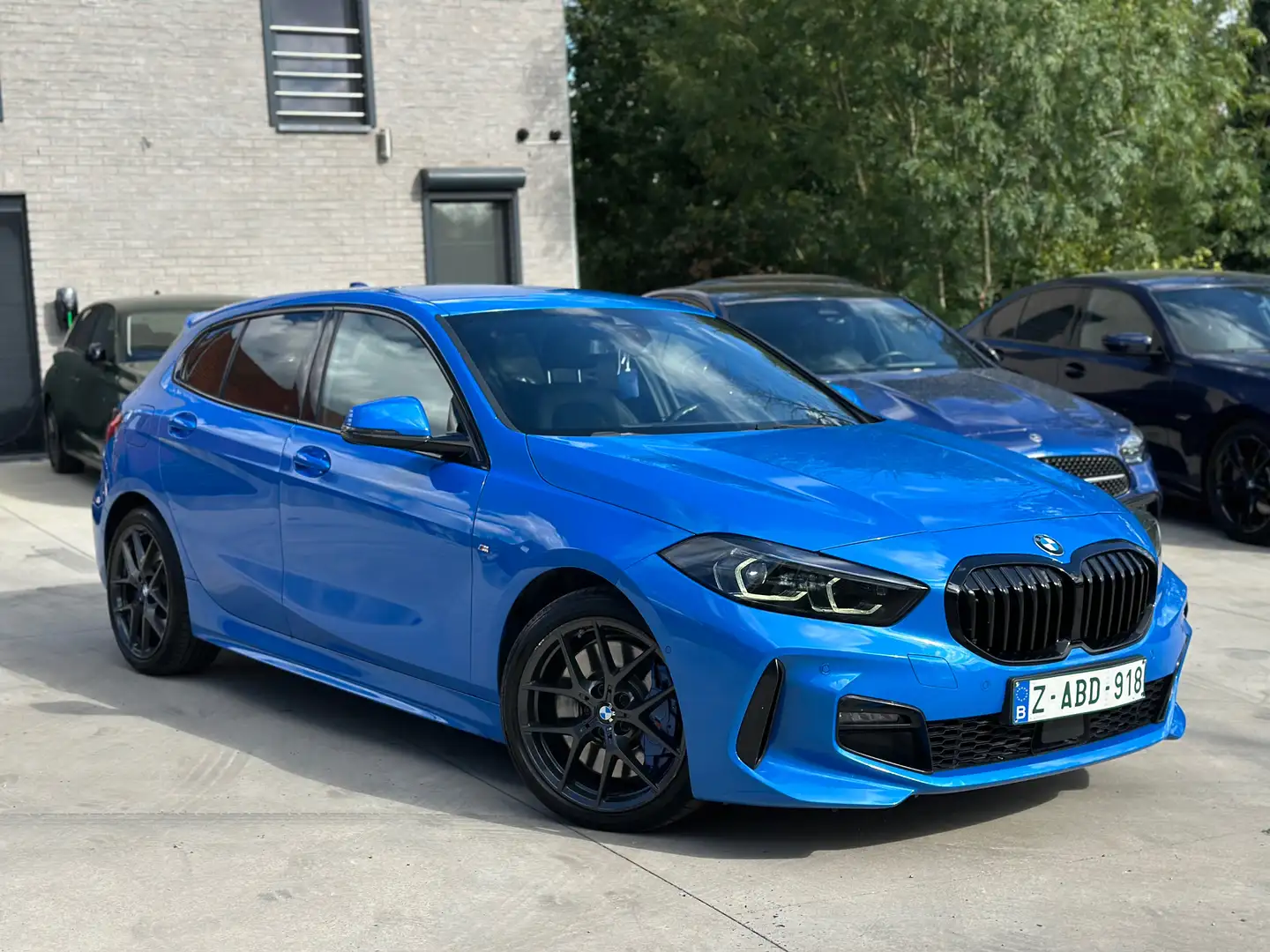 BMW 118 118 dA M pack *Caméra / LED/ Garantie* Blauw - 2
