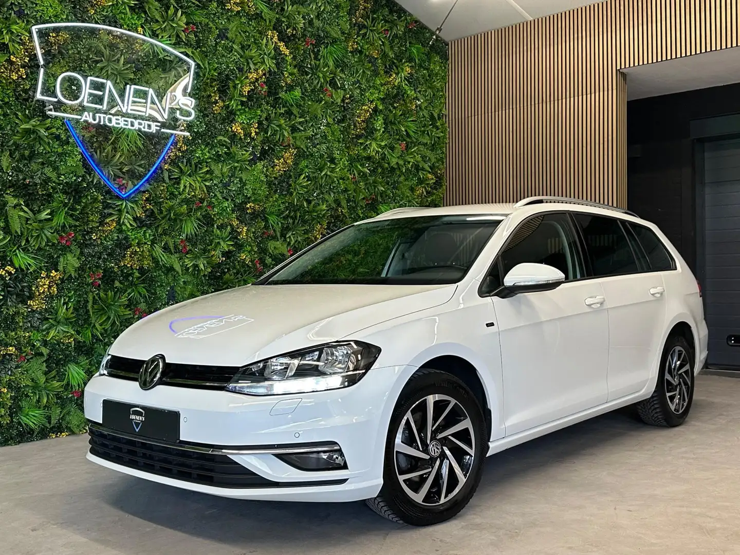 Volkswagen Golf Variant 1.0 TSI Join / Navi / Stoelverw / PDC Blanco - 1
