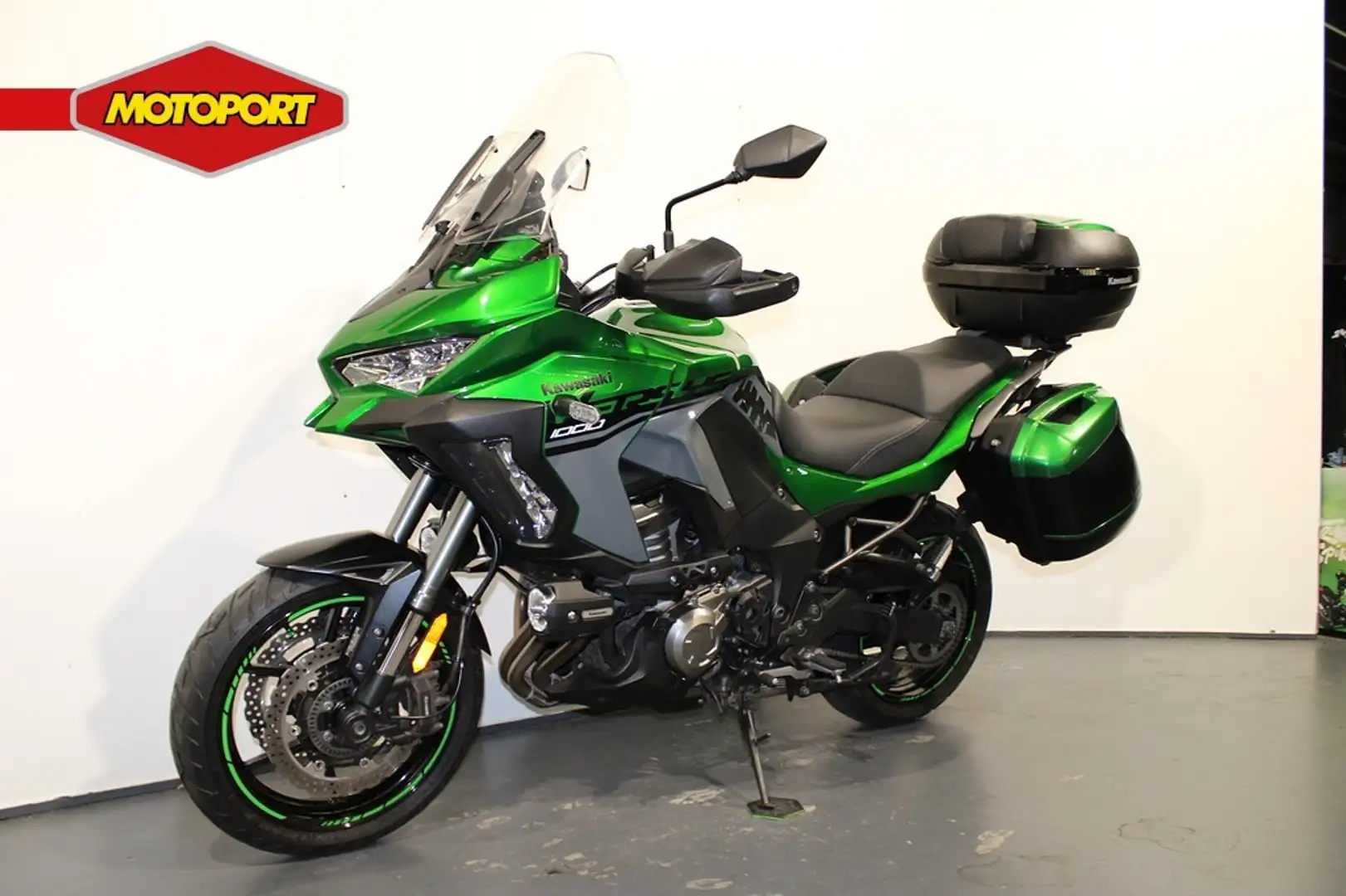 Kawasaki Versys 1000 SE Grand Tourer Fekete - 2