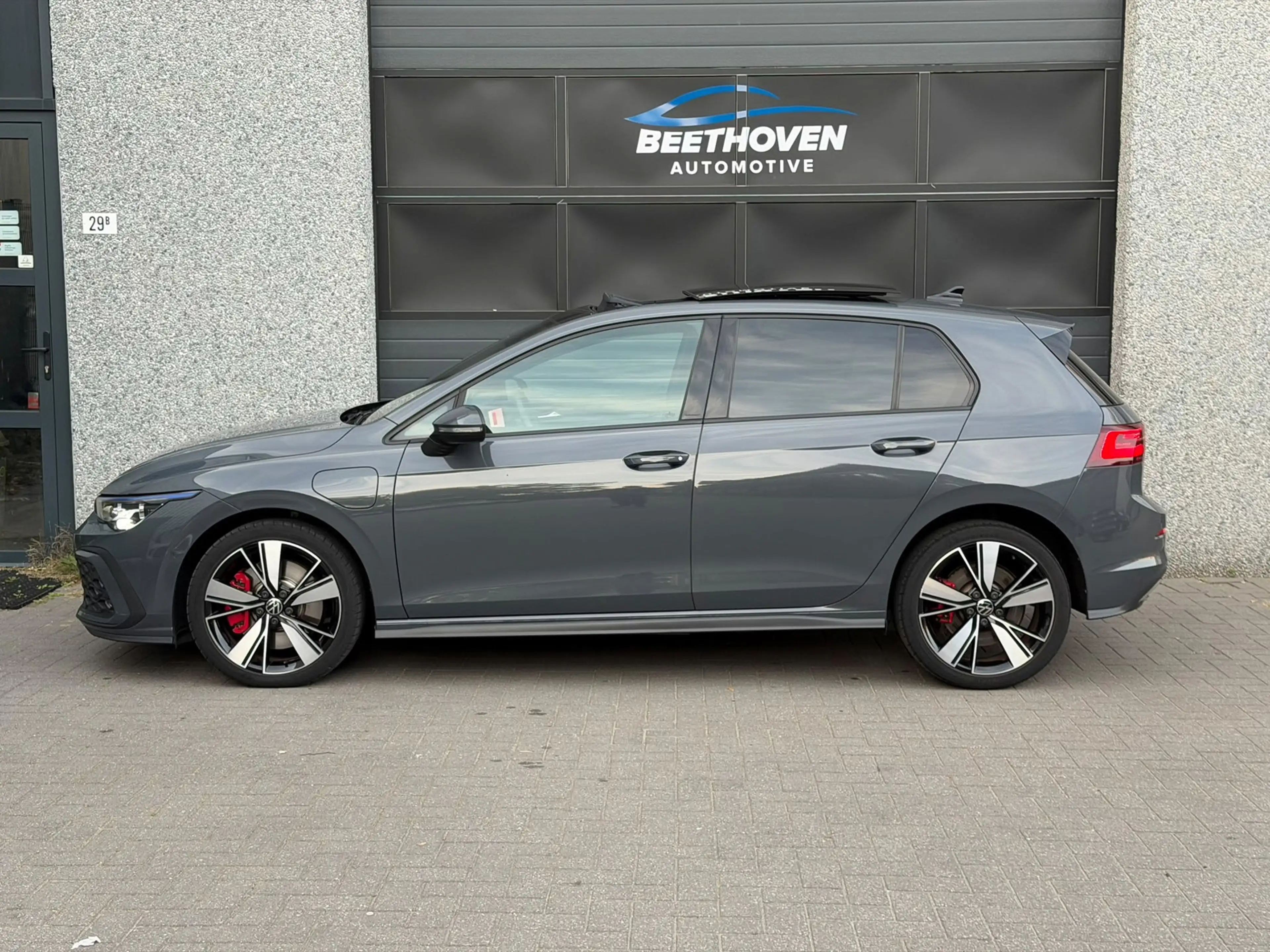 Volkswagen Golf GTE 1.4 eHybrid |Pano|Sfeer|Camera|CarPlay|IQ led| — photo 2