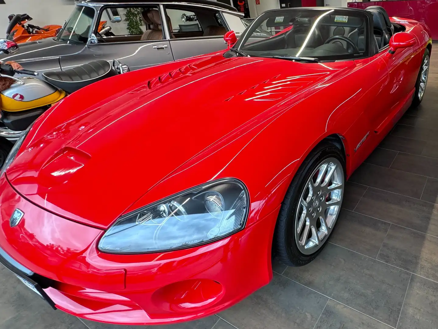 Dodge Viper SRT-10 Rot - 1