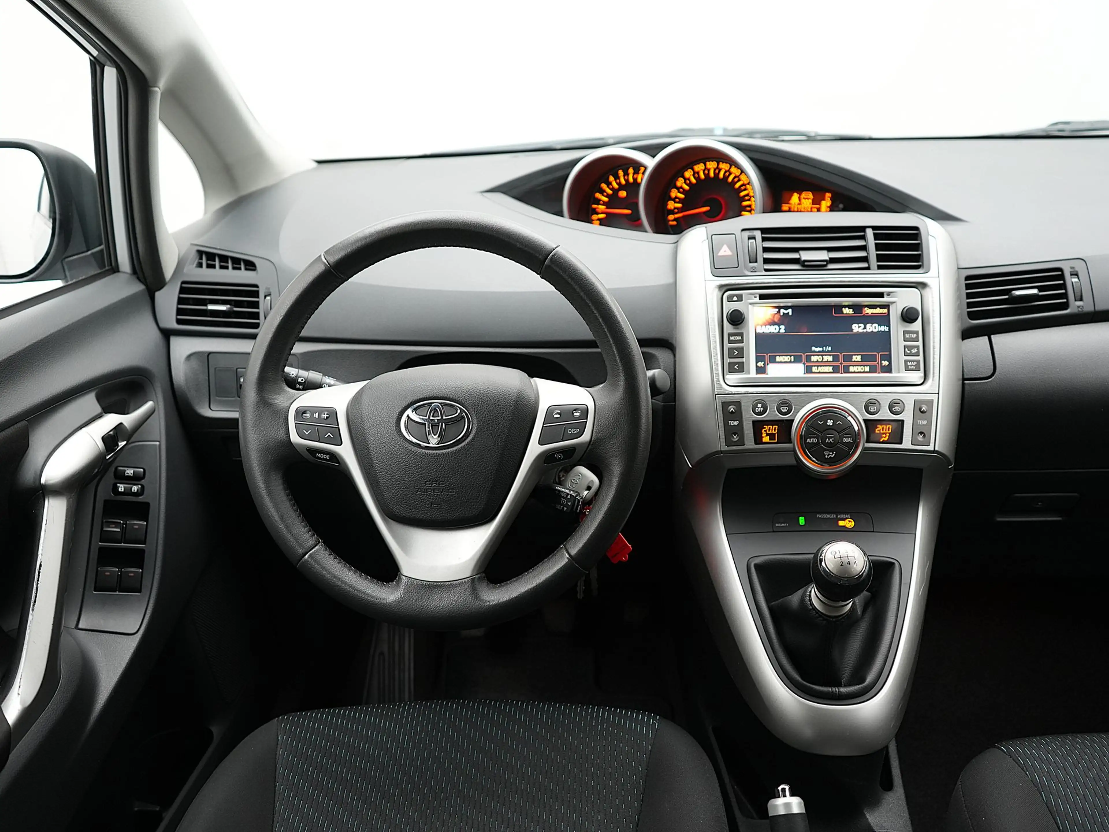 Toyota Verso 1.8 VVT-i Business Titanium 7p. | 7P | Navi | Trek — photo 5