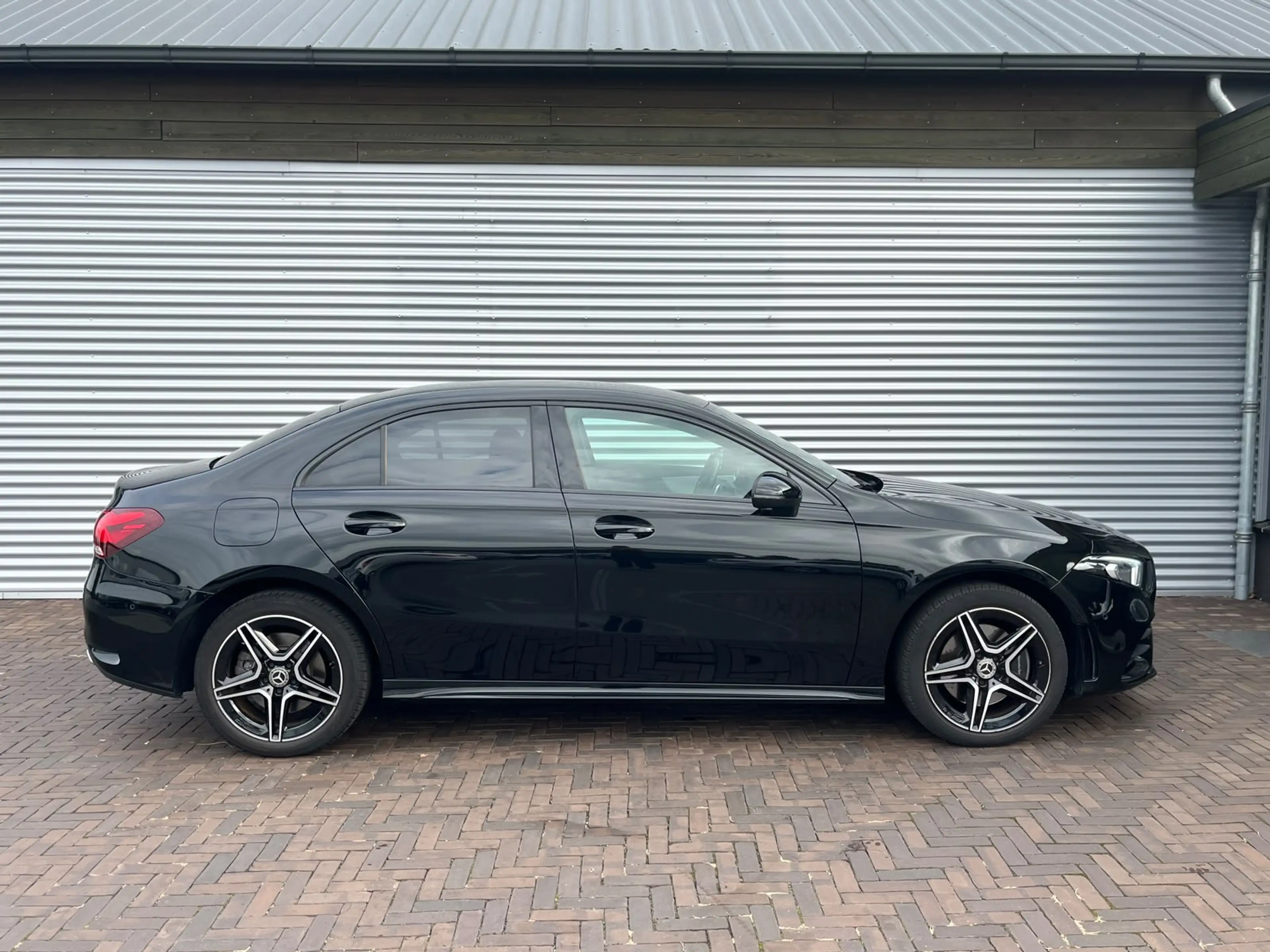 Mercedes-Benz A 250 e Business Solution AMG Limited — photo 6