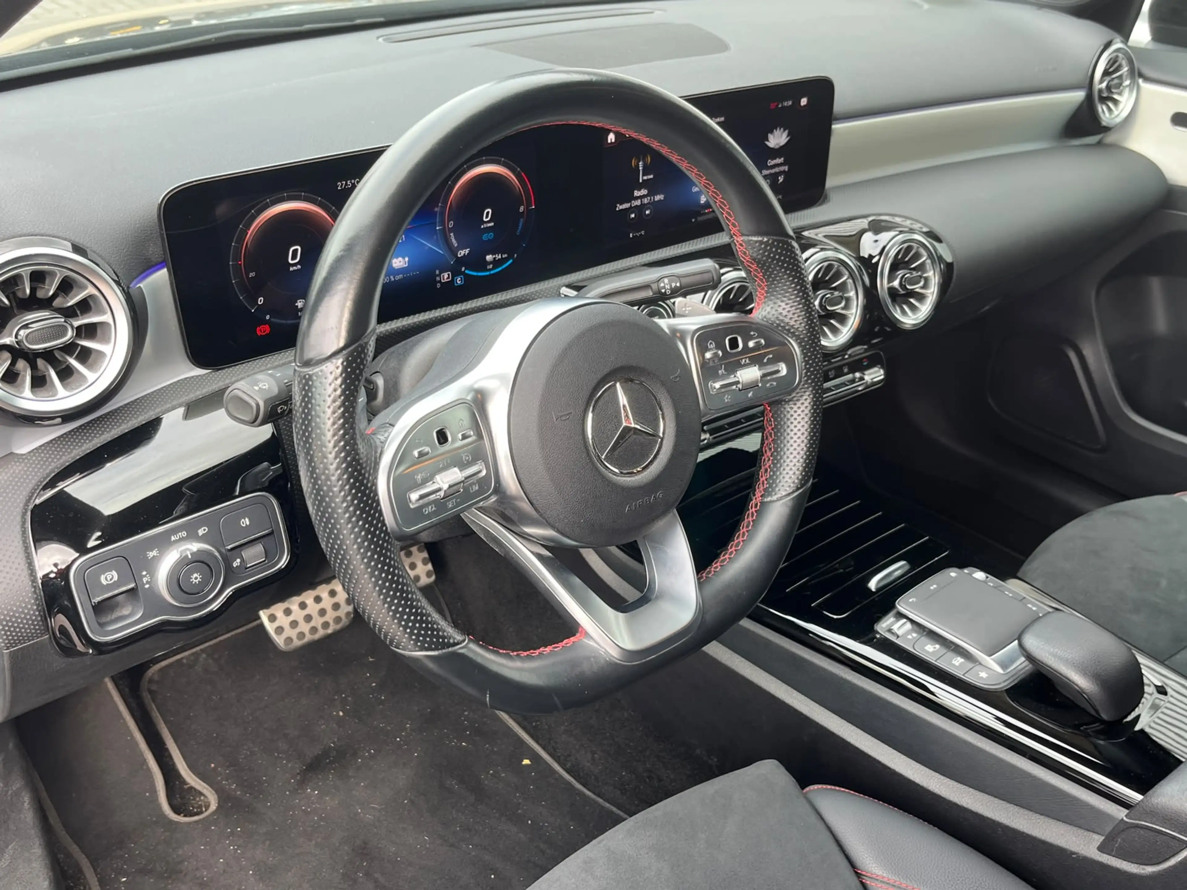 Mercedes-Benz A 250 e Business Solution AMG Limited — photo 9