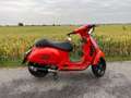 Vespa GTS 300 Schwarz Umbau!!! 13 Zoll Felgen!!! Červená - thumbnail 3