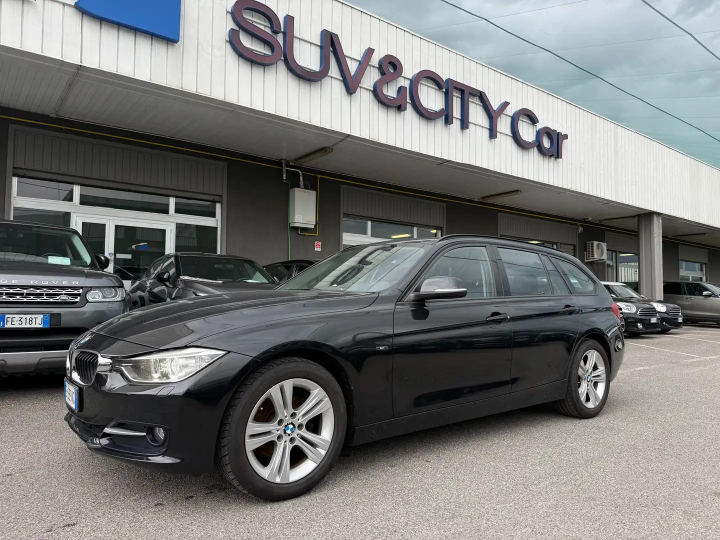 BMW 316 316d Touring Sport Чорний - 1