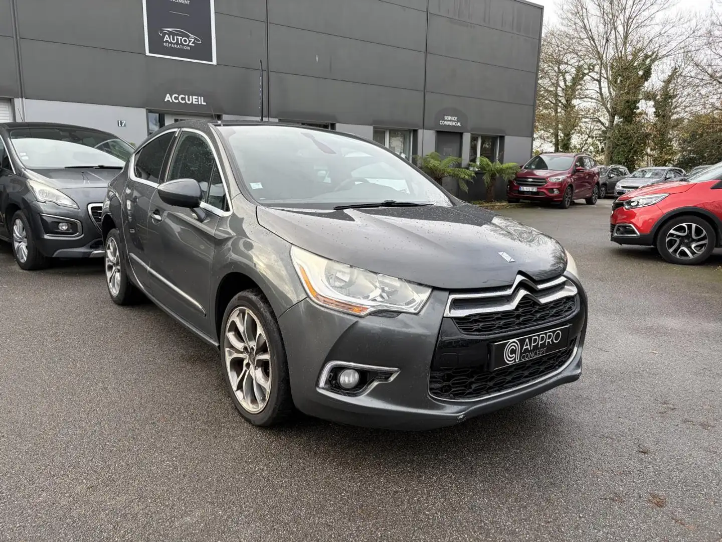DS Automobiles DS 4 2.0 HDi 16V FAP - 135  Executive PHASE 1 Gri - 2