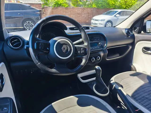 Renault Twingo view 12
