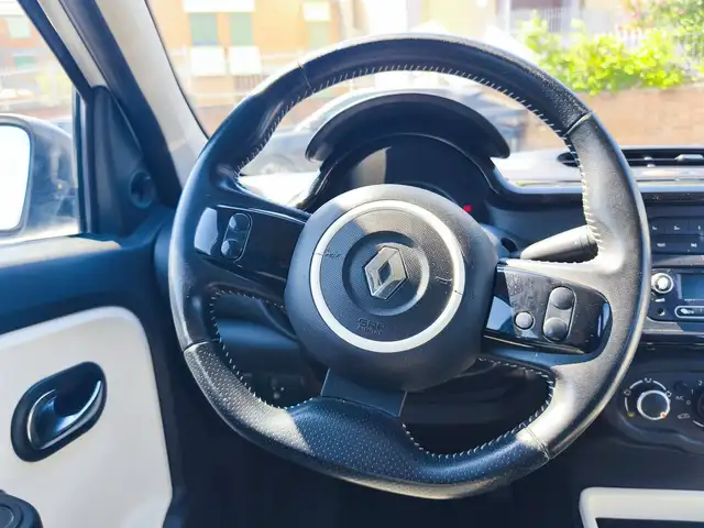 Renault Twingo view 15