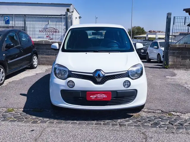 Renault Twingo view 9