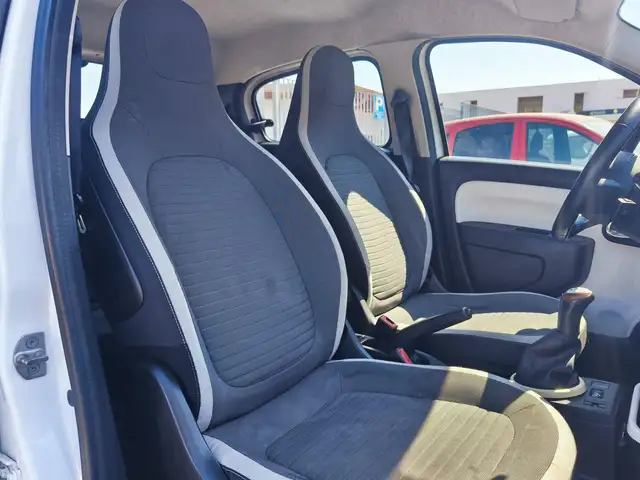 Renault Twingo view 13