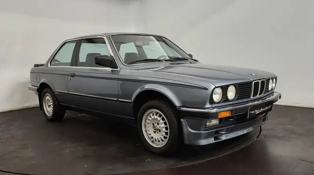 BMW 323 323 coupé