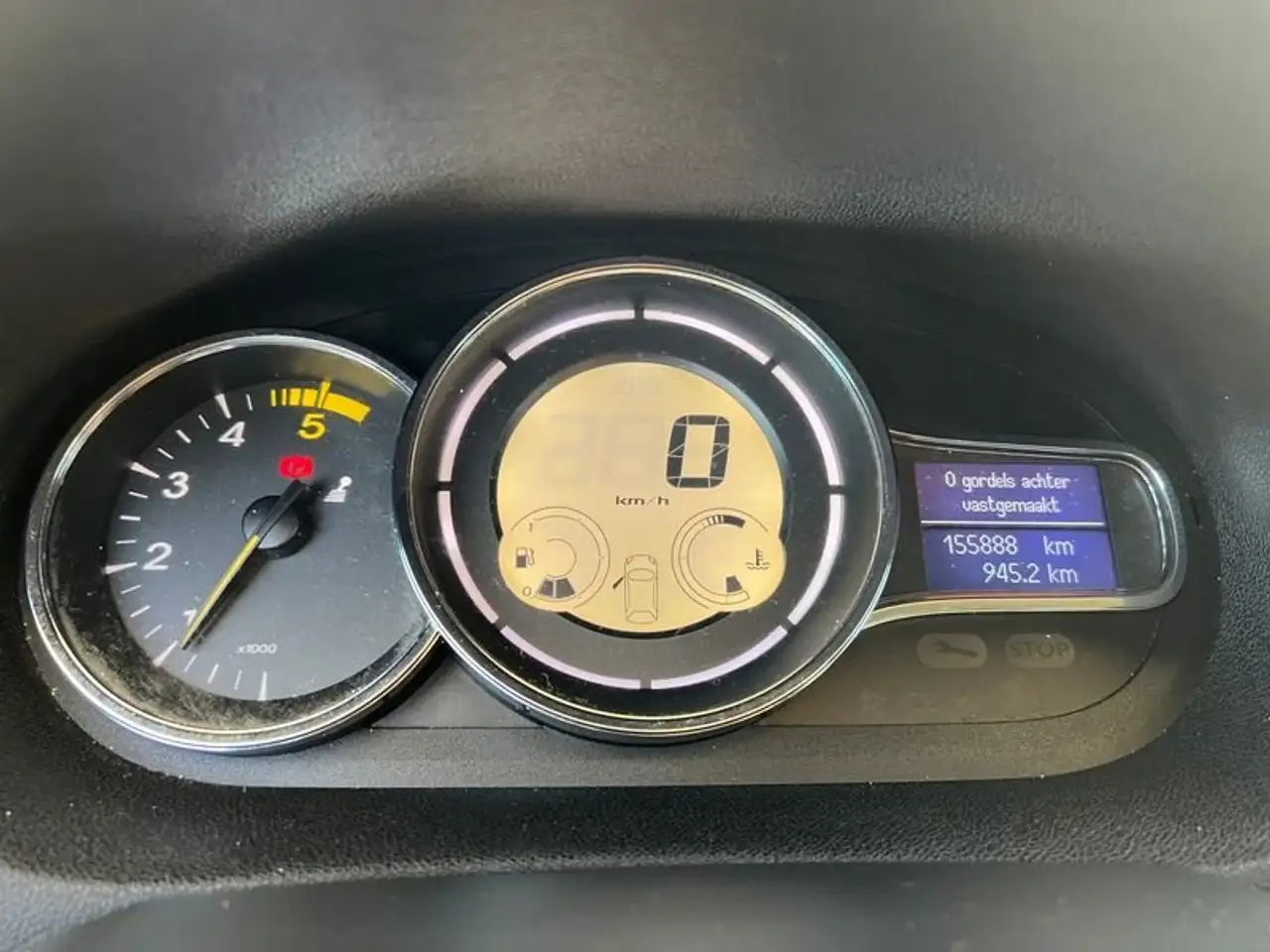 Renault Megane Grandtour — photo 15