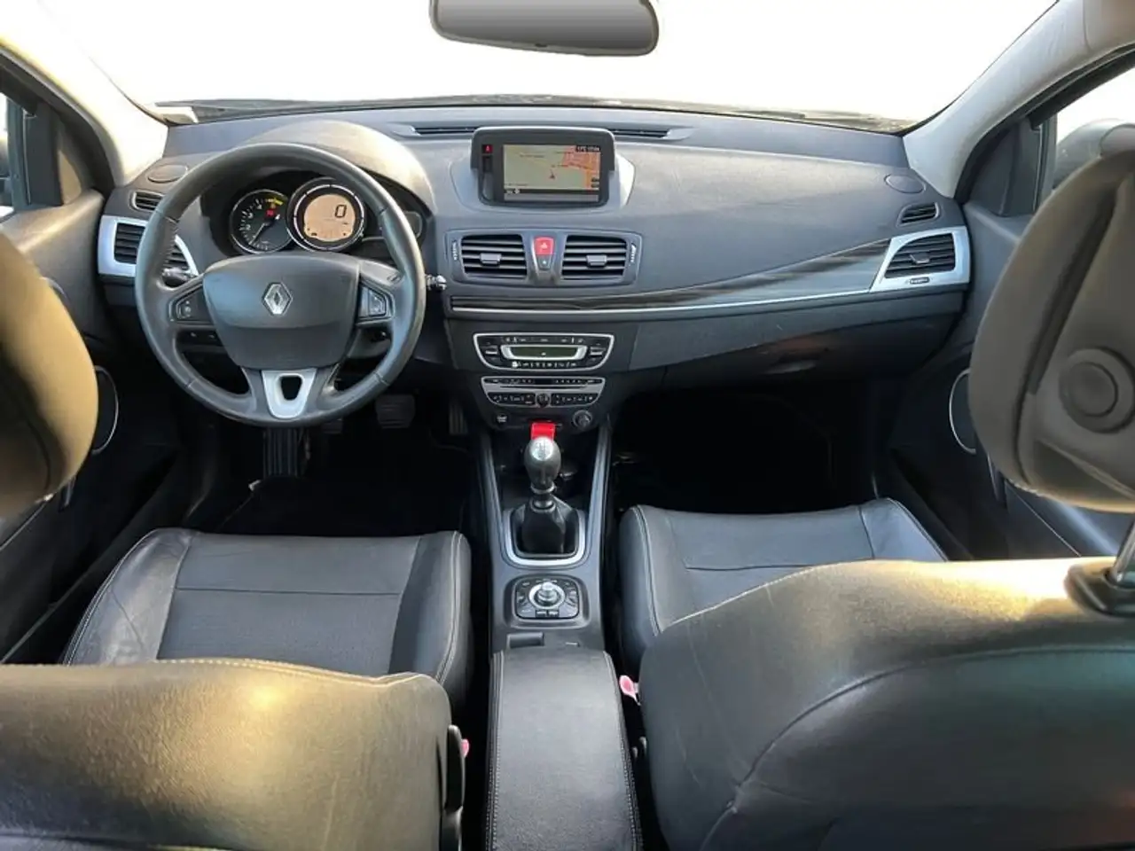 Renault Megane Grandtour — photo 13