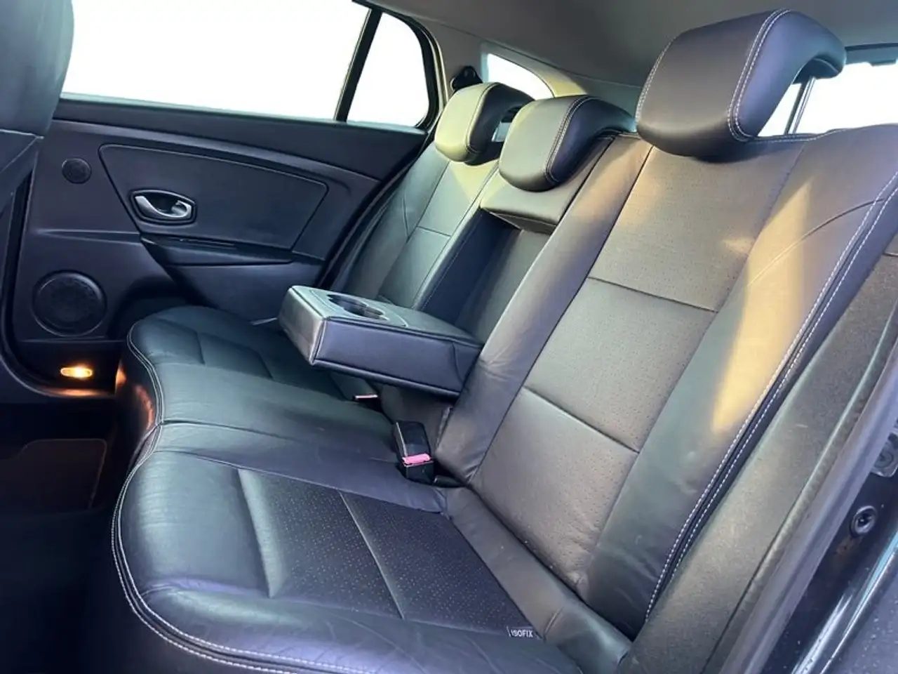 Renault Megane Grandtour — photo 12