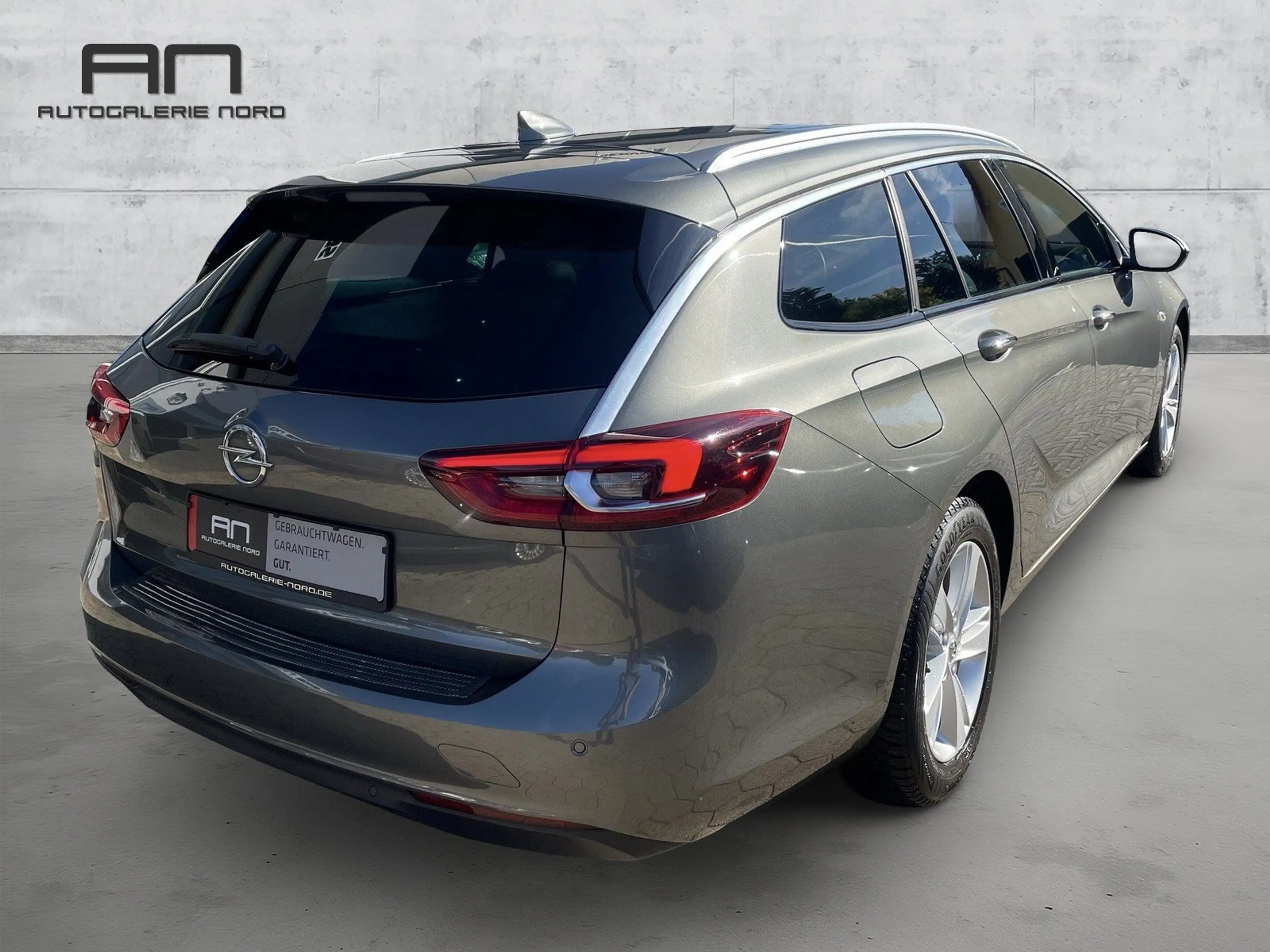Opel Insignia Innovation Sport Aut. Pano+Leder+AHK+Kamera — photo 7