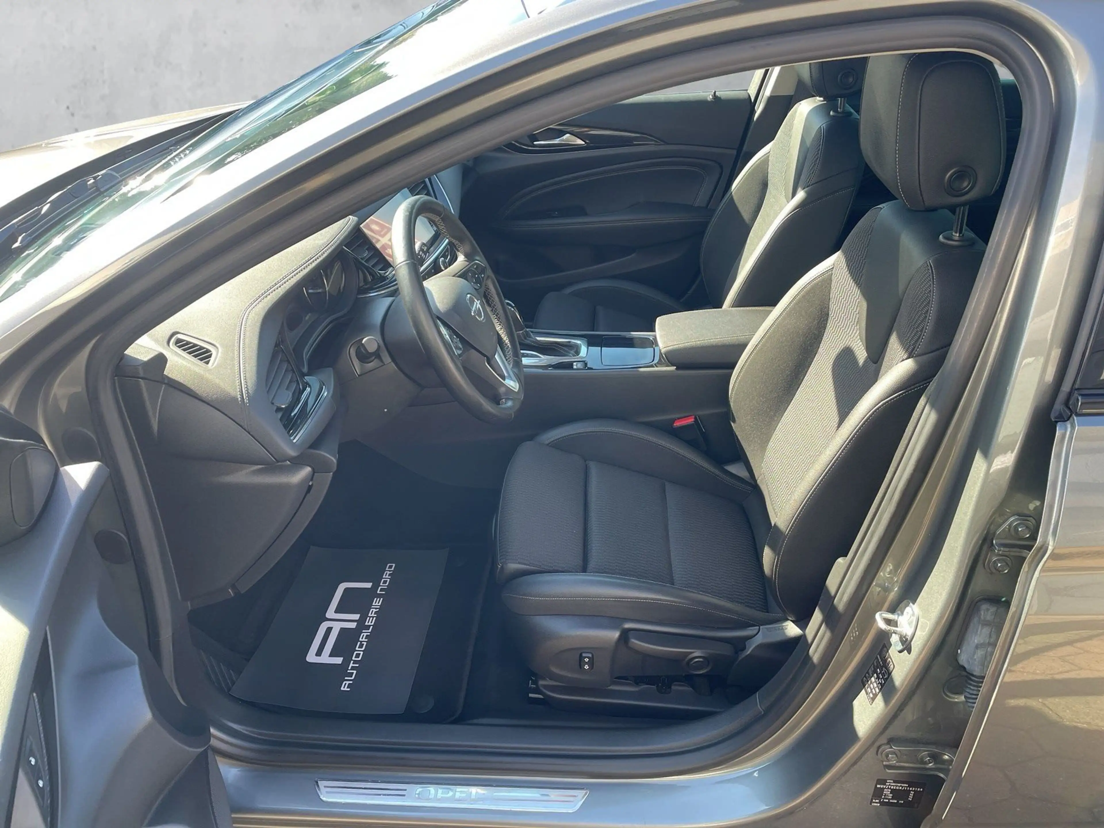 Opel Insignia Innovation Sport Aut. Pano+Leder+AHK+Kamera — photo 10