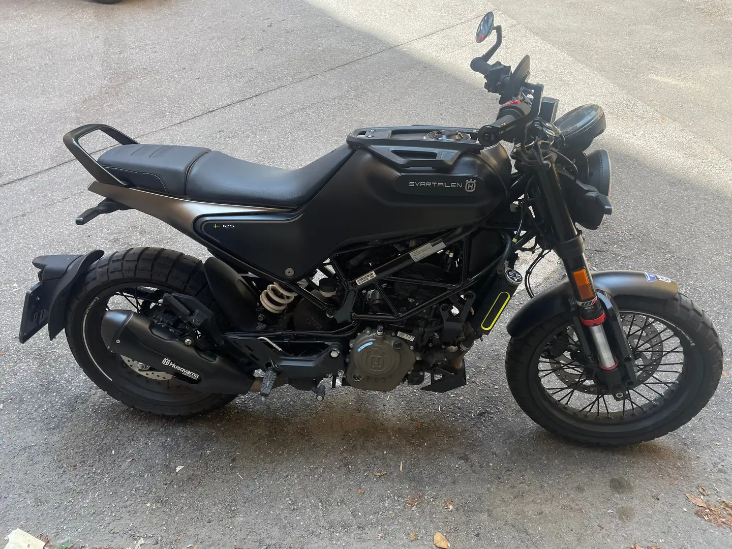Husqvarna Svartpilen 2021-2023 Nero - 2