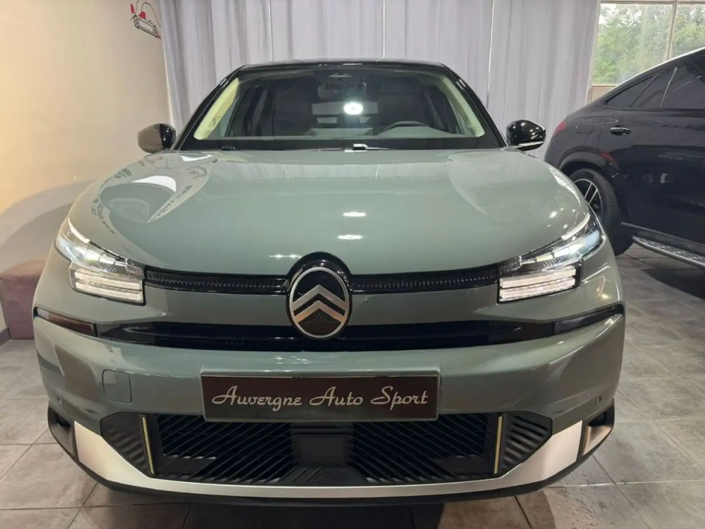 Citroen C4 HYBRIDE 145 E -DCS6 MAX Vert - 2