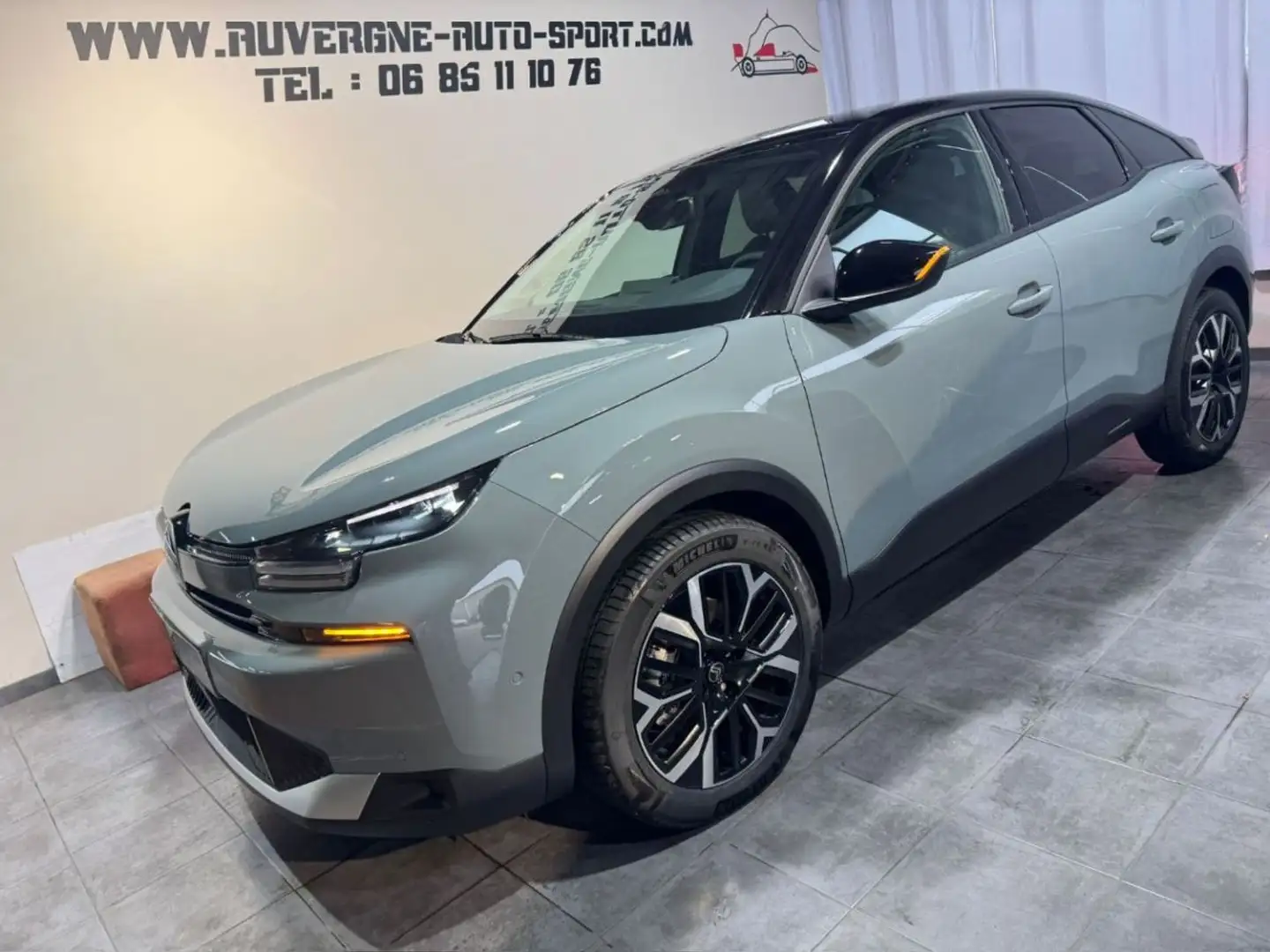 Citroen C4 HYBRIDE 145 E -DCS6 MAX Vert - 1