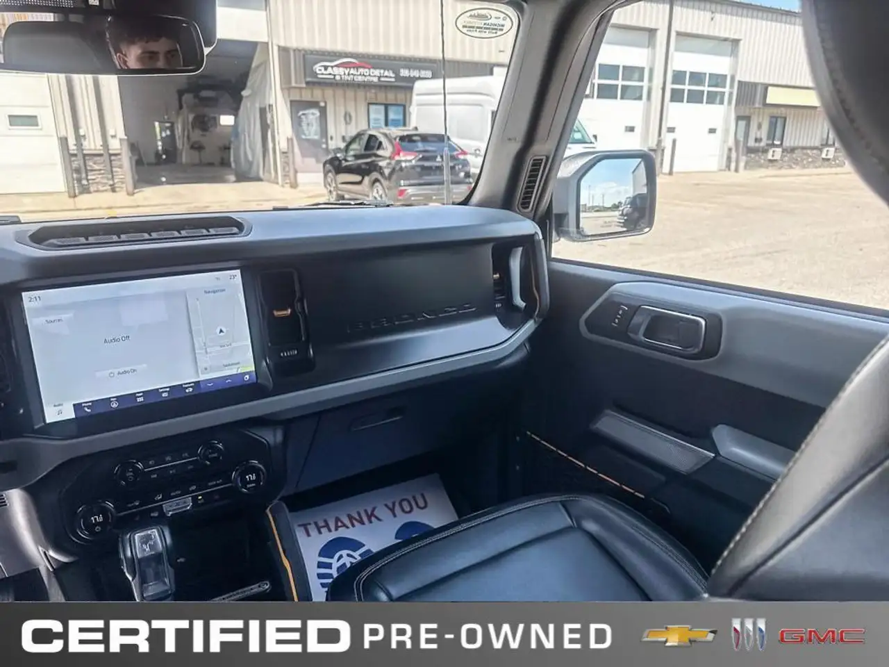 Ford Bronco photo Ford Bronco