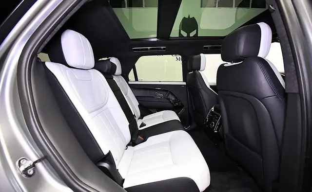 Land Rover Range Rover Sport view 9