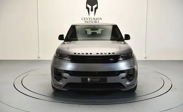 Land Rover Range Rover Sport view 2
