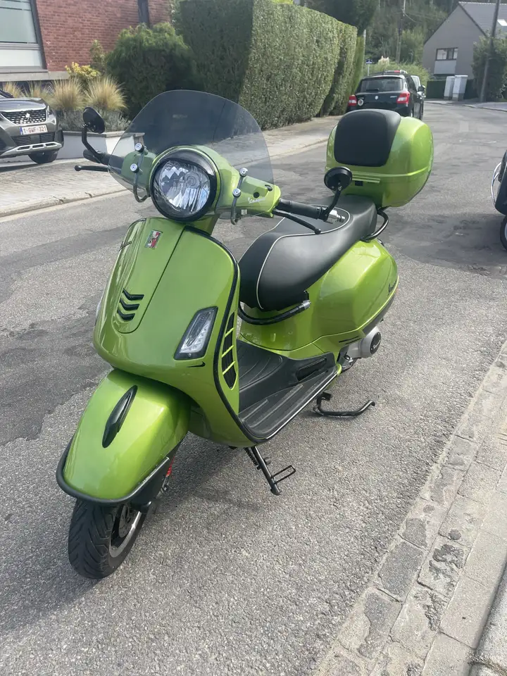 Vespa GTS Super 300