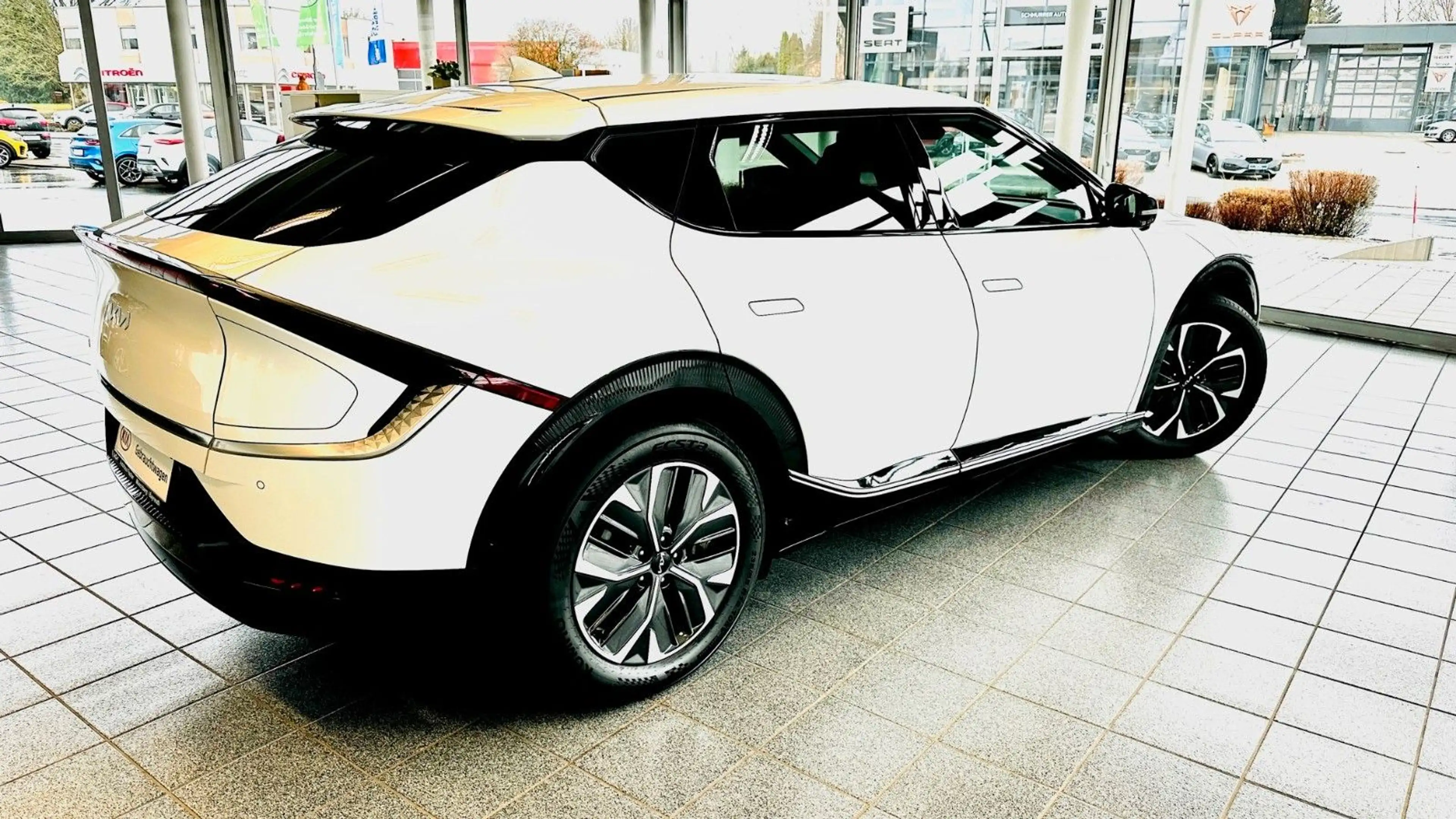 Kia EV6 77,4 kWh 239 kW AWD WP AIR COM ASS DRI SND — photo 4