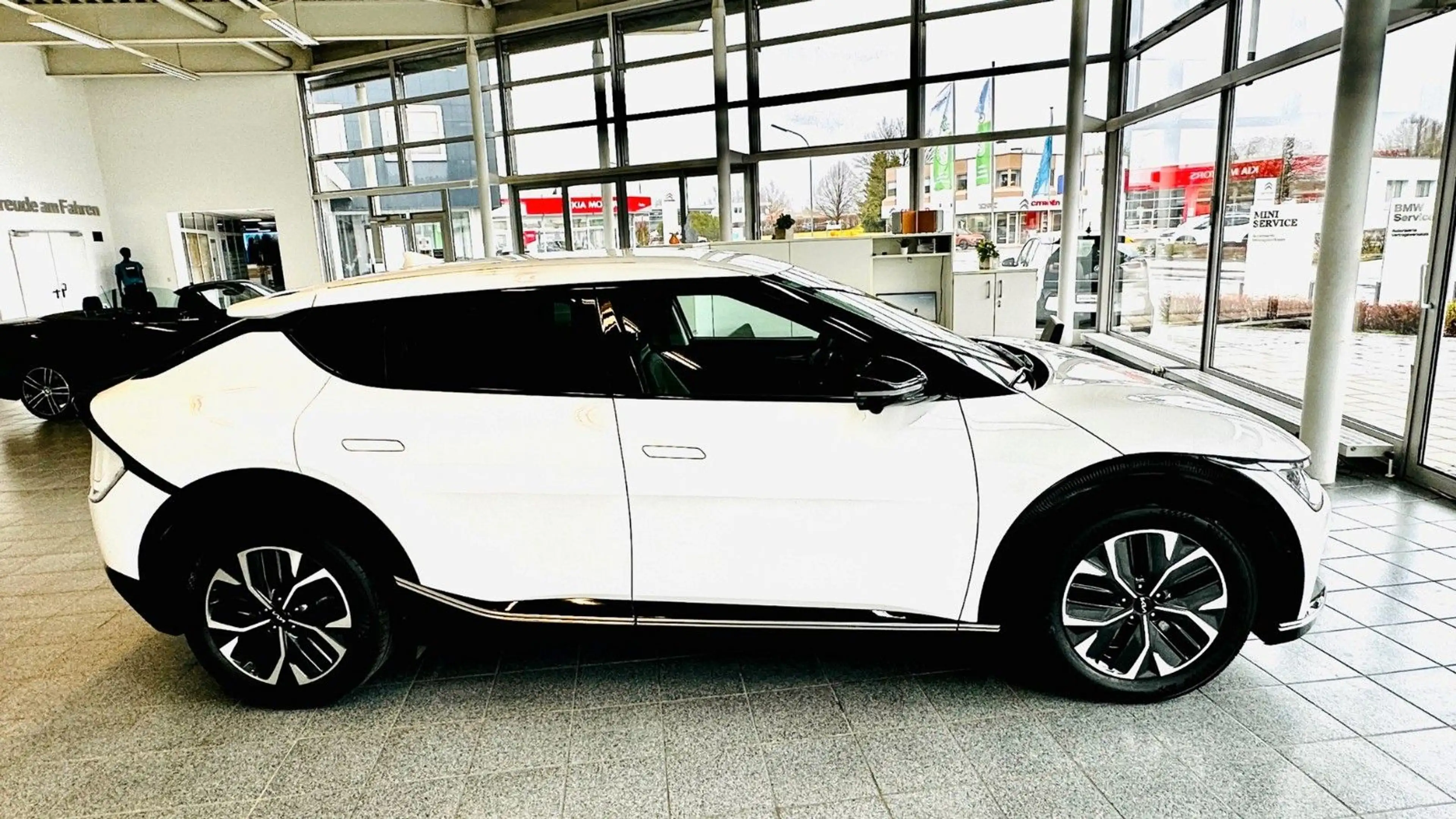 Kia EV6 77,4 kWh 239 kW AWD WP AIR COM ASS DRI SND — photo 6