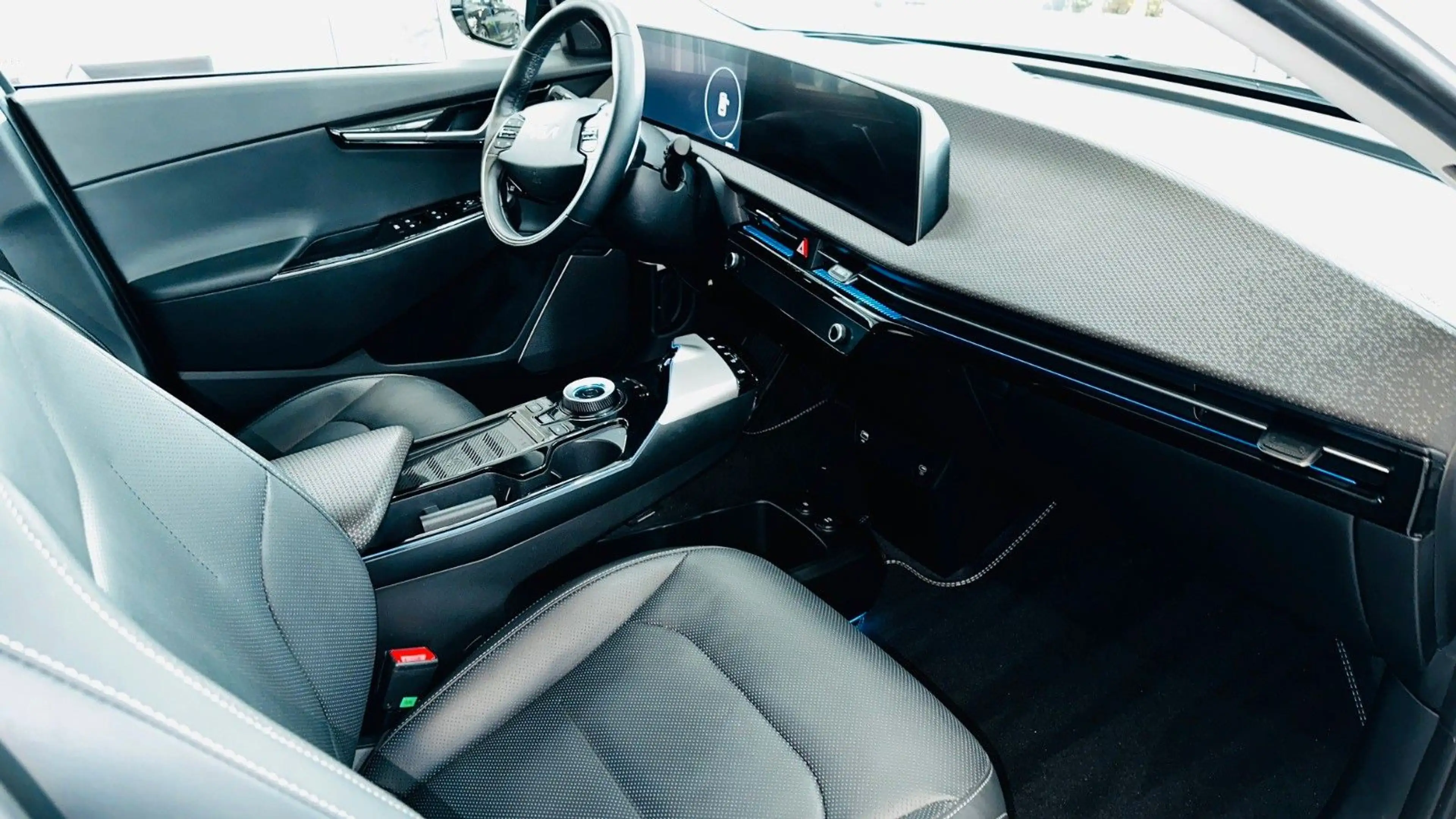 Kia EV6 77,4 kWh 239 kW AWD WP AIR COM ASS DRI SND — photo 9