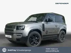 Land Rover Defender 90 D200 X Dynamic SE
