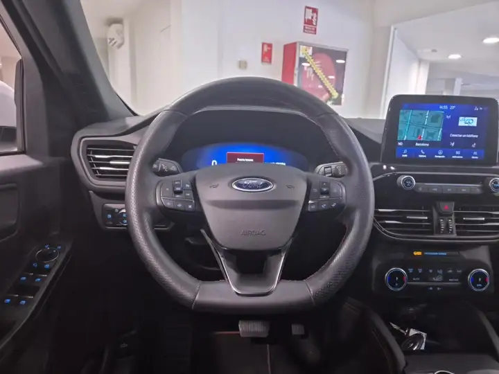 Ford Kuga 2023, foto 12