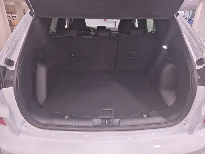 Ford Kuga 2023, foto 7