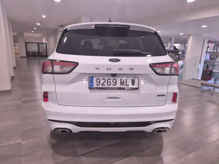 Ford Kuga 2023, foto 5