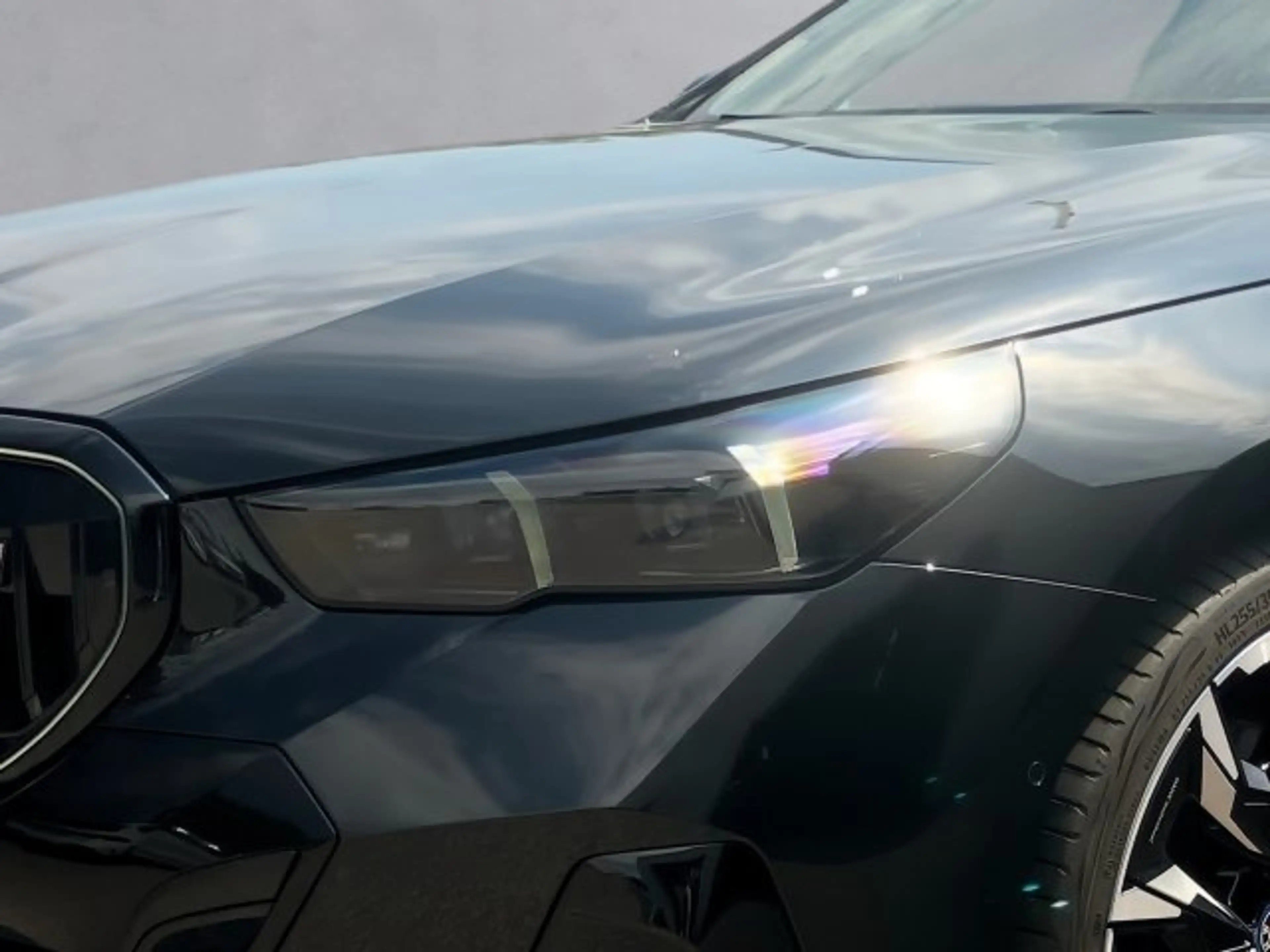 BMW i5 eDrive40 Touring G61 — photo 4