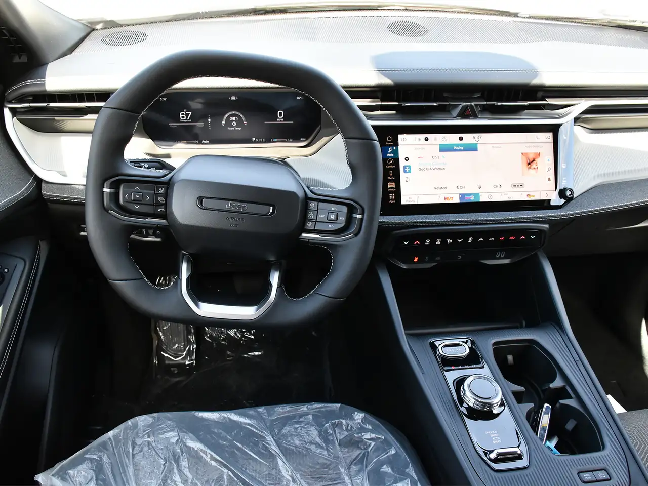 Jeep Cherokee снимка Jeep Cherokee